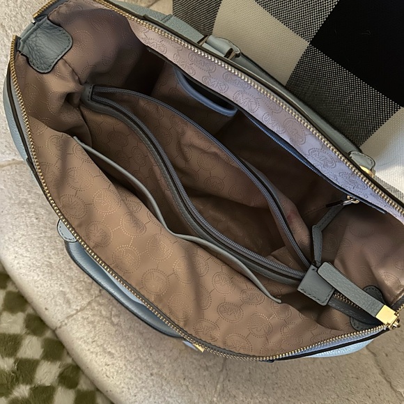 Michael Kors Sky Blue Leather Handbag - Picture 2 of 4